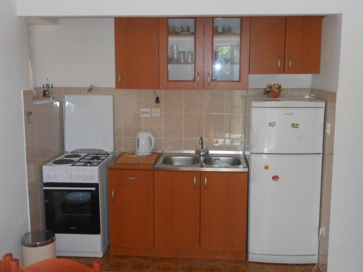 Apartment Groundfloor Jelsa  Exterior foto